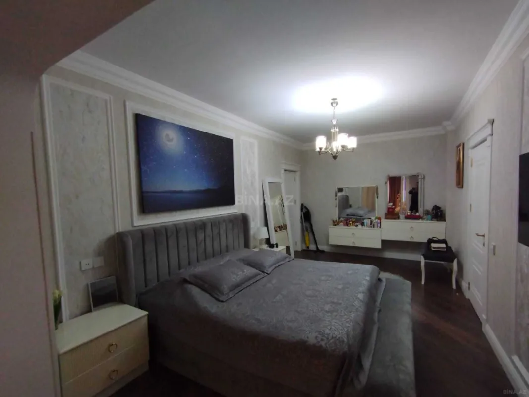 Satılır 3 otaqlı mənzil 111 m²