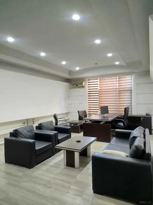 Kirayə verilir 6 otaqlı ofis 320 m²