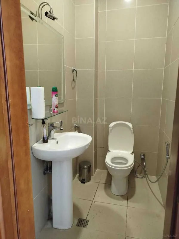 Kirayə verilir 6 otaqlı ofis 320 m²