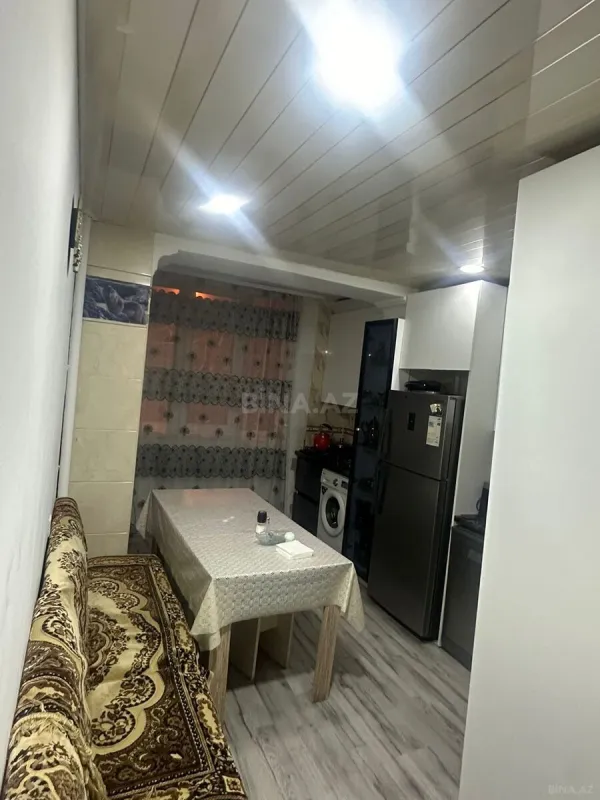 Satılır 4 otaqlı mənzil 100 m²
