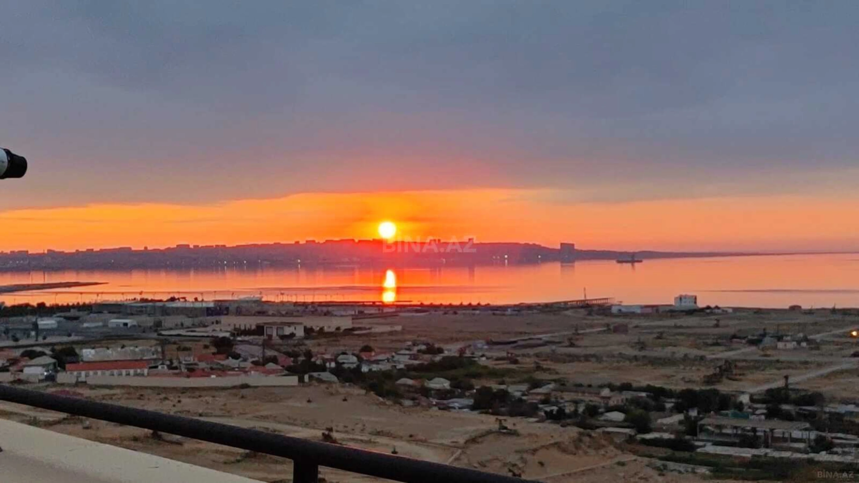 Satılır 3 otaqlı mənzil 121 m²