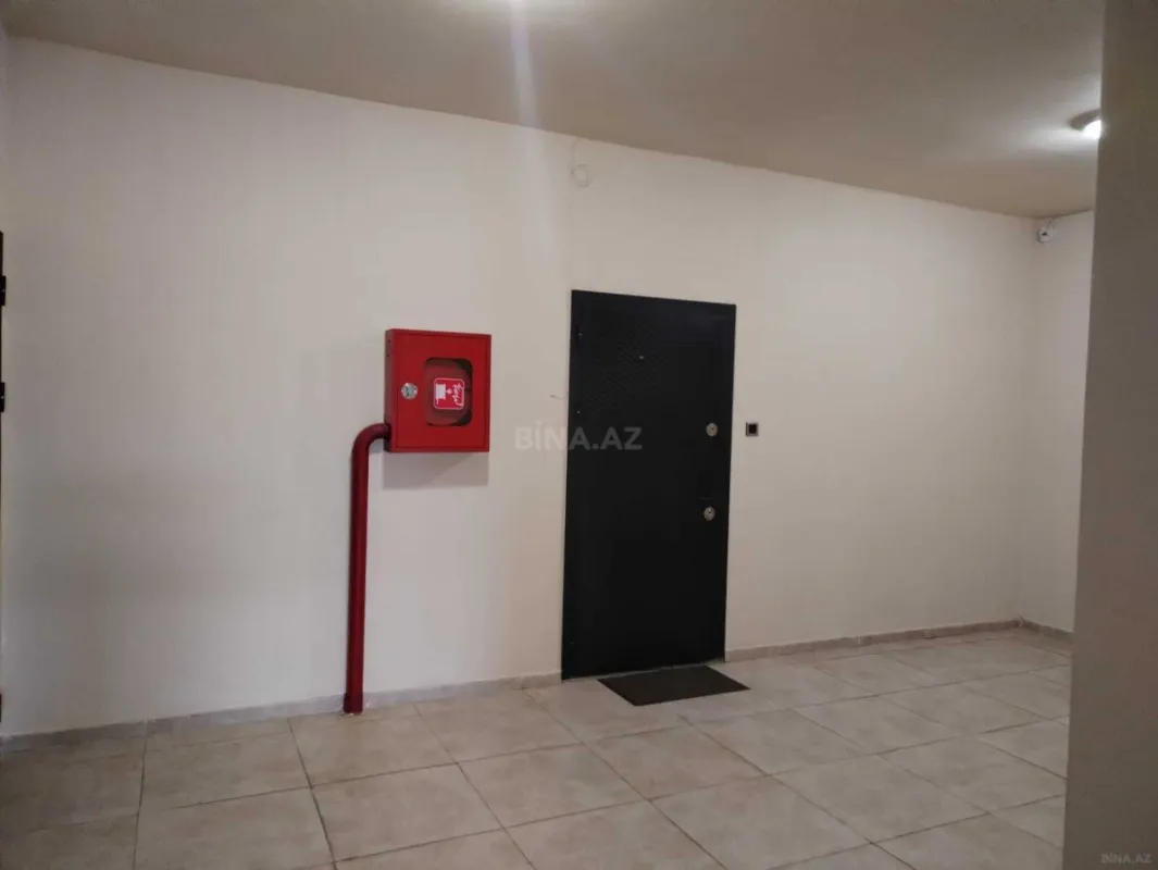 Satılır 3 otaqlı mənzil 121 m²