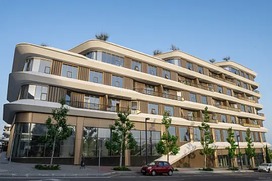 Satılır 3 otaqlı mənzil 140 m²