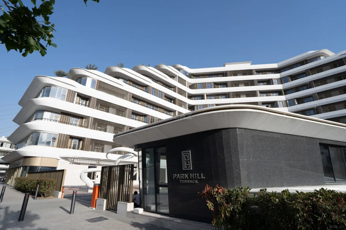 Satılır 3 otaqlı mənzil 140 m²