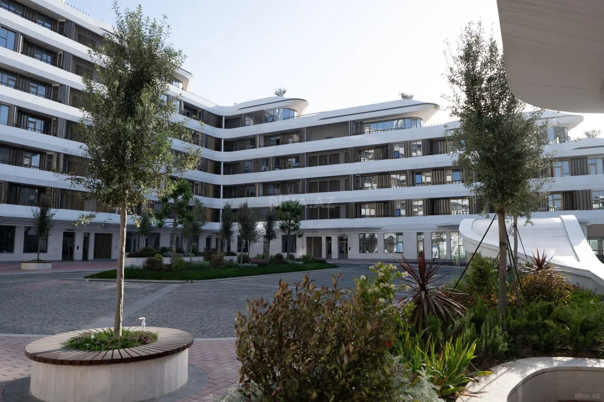 Satılır 3 otaqlı mənzil 140 m²