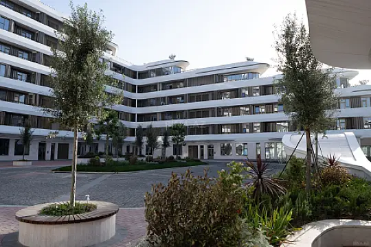 Satılır 3 otaqlı mənzil 140 m²