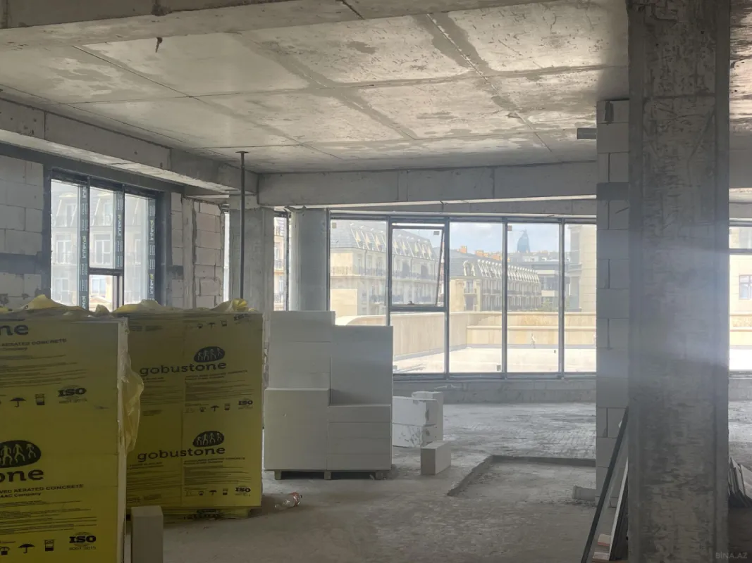 Satılır 3 otaqlı mənzil 140 m²