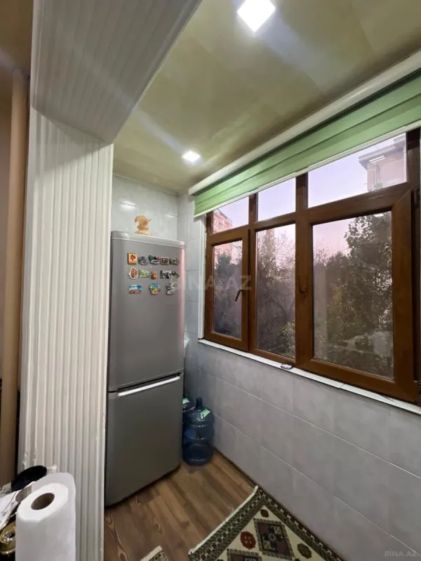 Satılır 5 otaqlı mənzil 130 m²