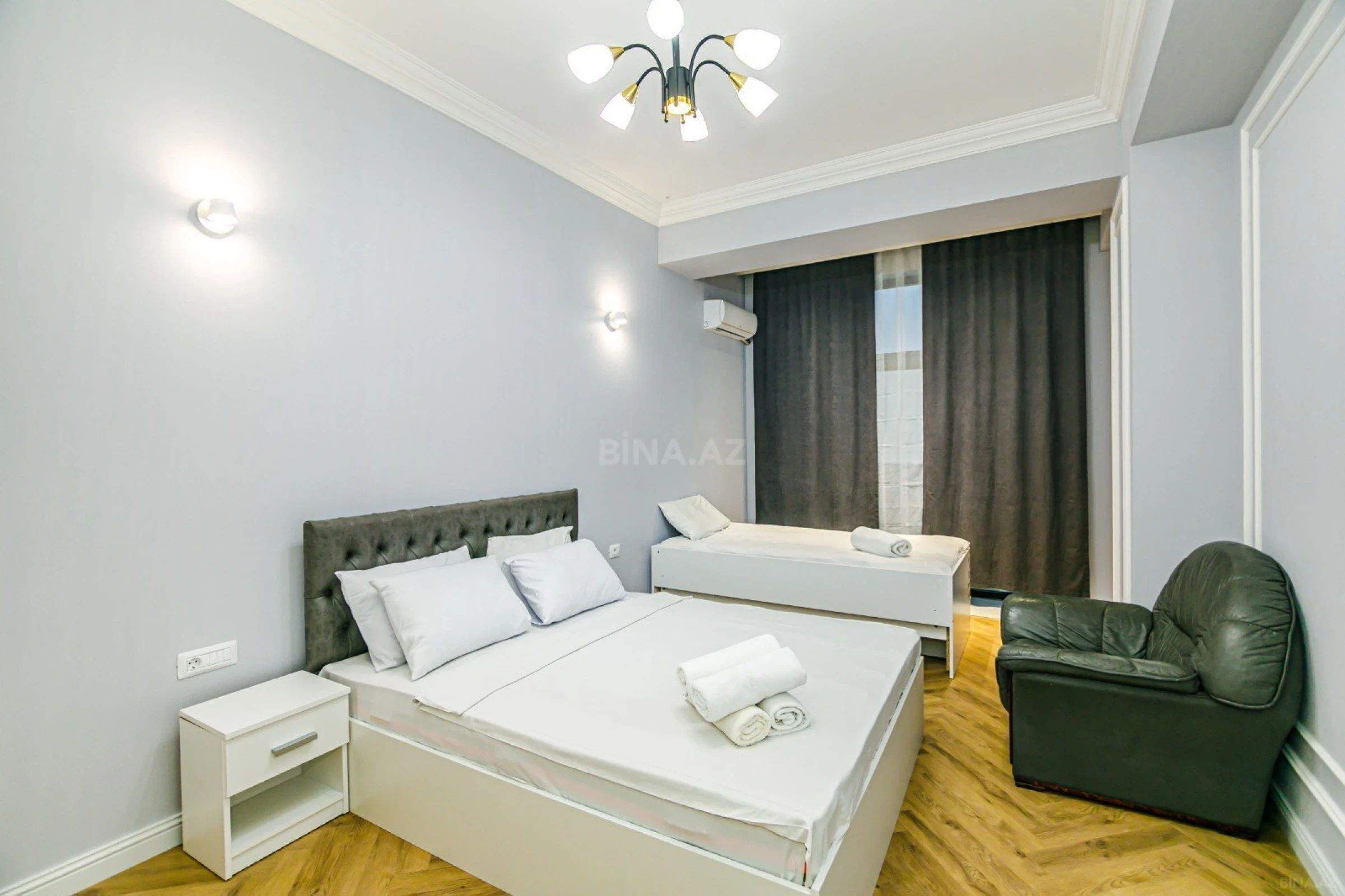 Kirayə verilir 3 otaqlı mənzil 150 m²