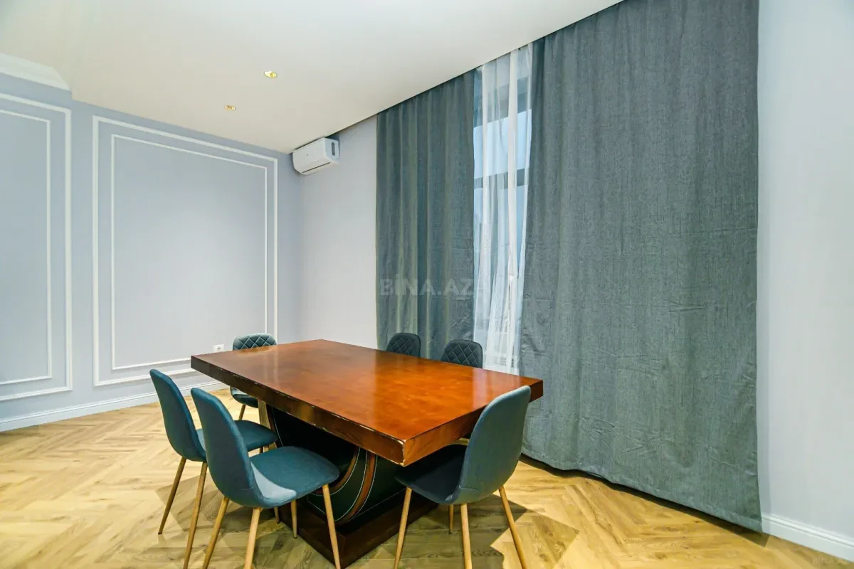 Kirayə verilir 3 otaqlı mənzil 150 m²