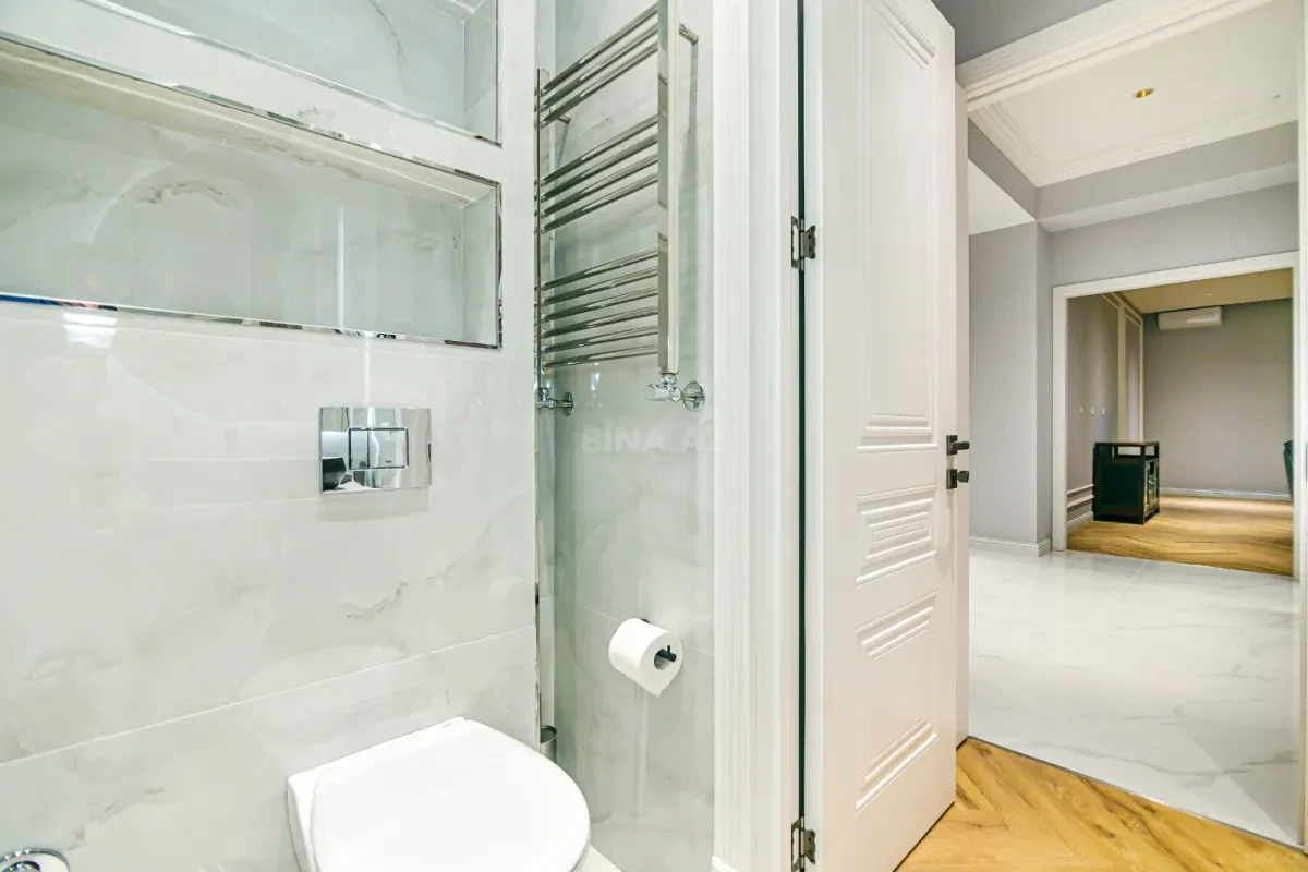 Kirayə verilir 3 otaqlı mənzil 150 m²