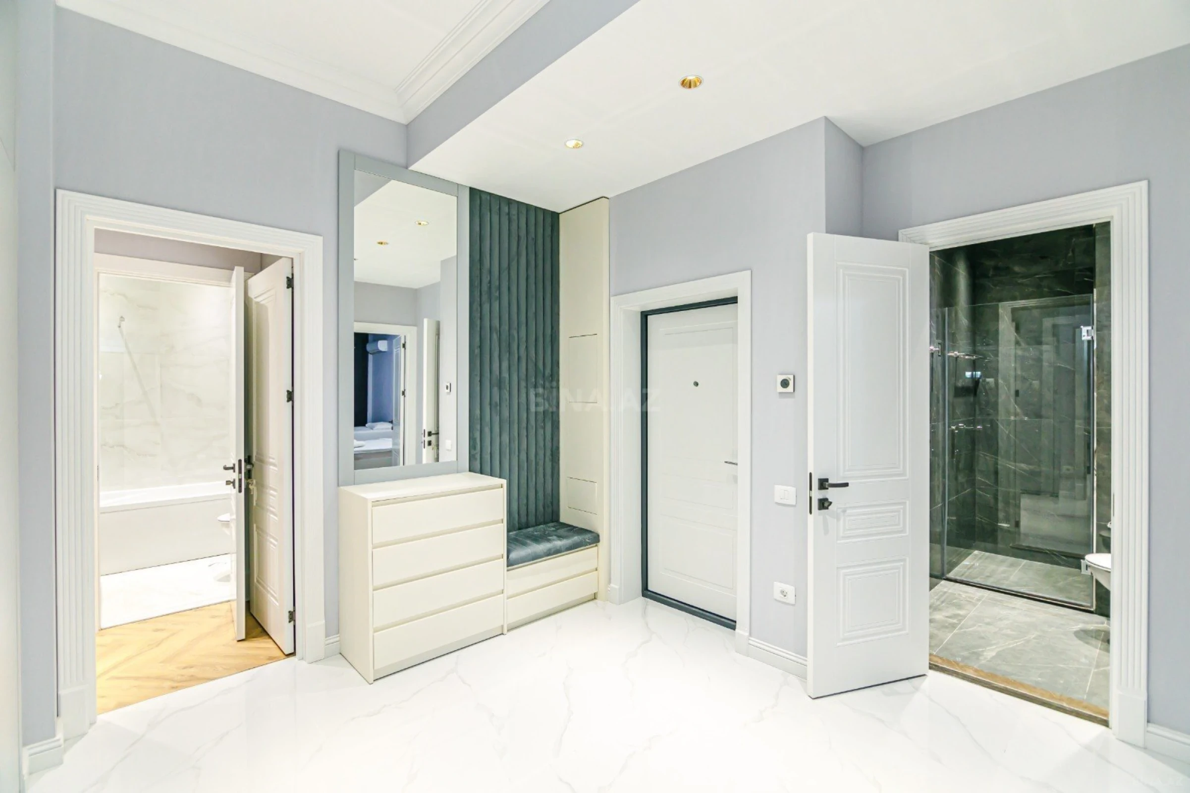 Kirayə verilir 3 otaqlı mənzil 150 m²