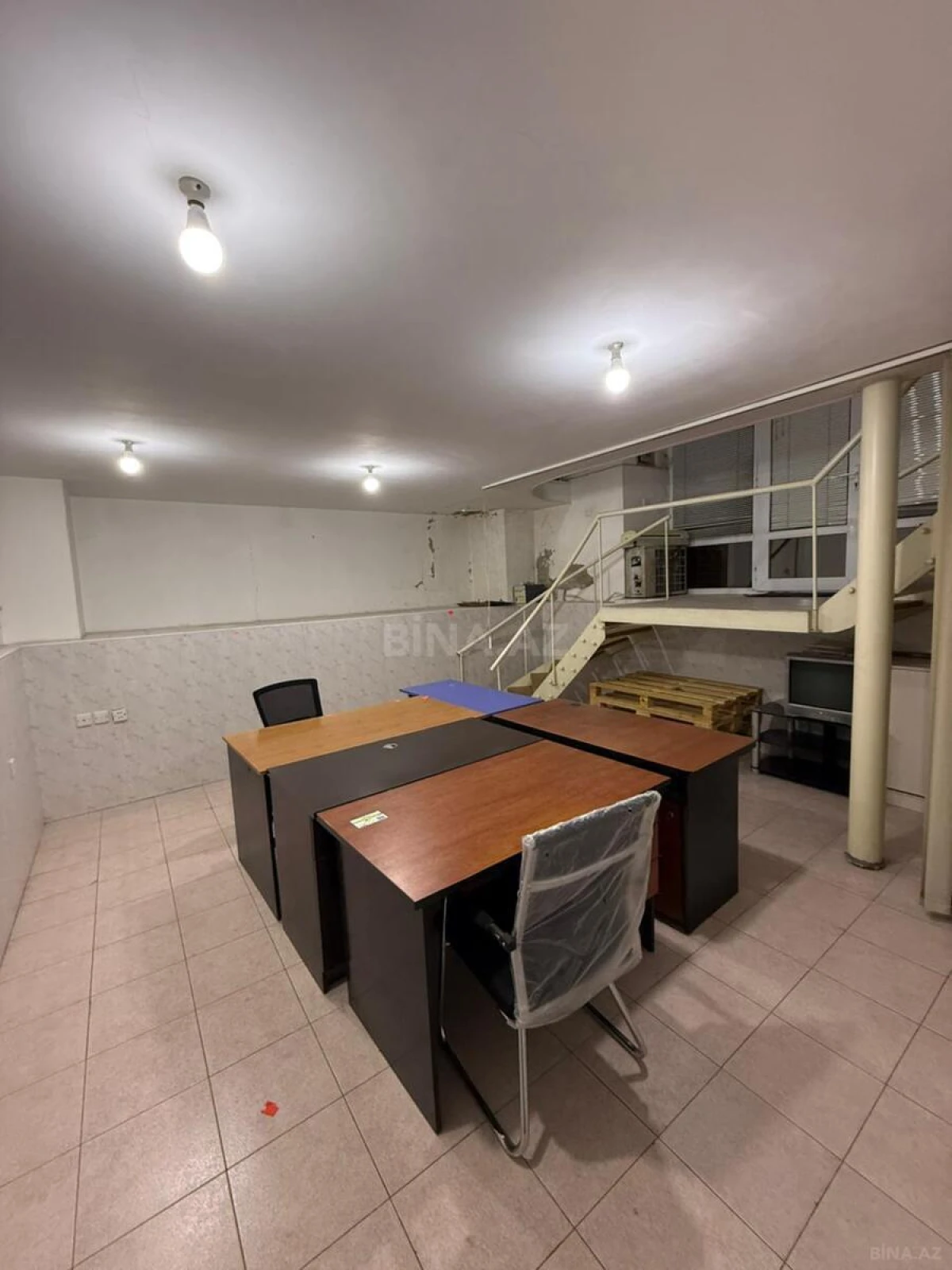 Kirayə verilir obyekt 65 m²