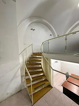 Kirayə verilir obyekt 65 m²