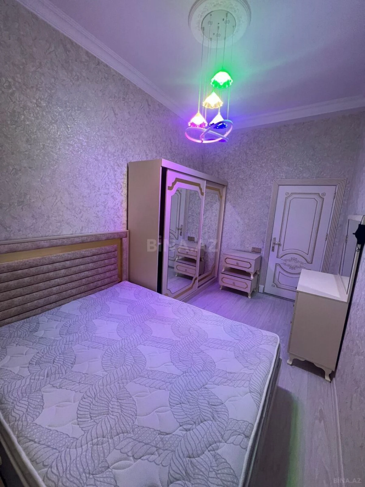 Kirayə verilir 2 otaqlı mənzil 50 m²