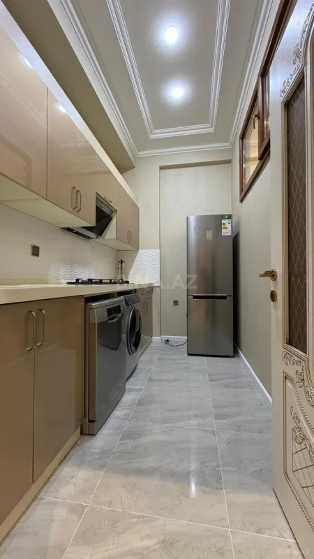 Kirayə verilir 2 otaqlı mənzil 60 m²
