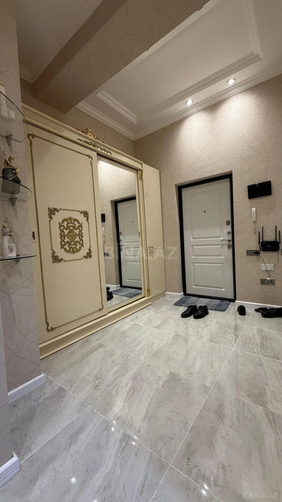 Kirayə verilir 2 otaqlı mənzil 60 m²