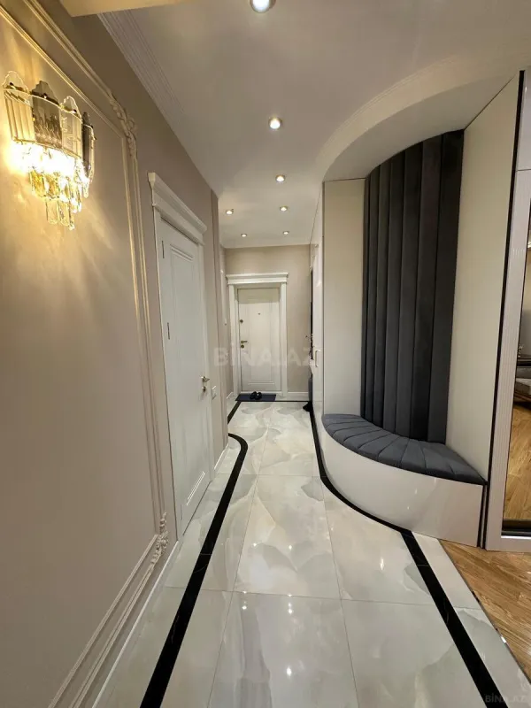 Kirayə verilir 3 otaqlı mənzil 145 m²