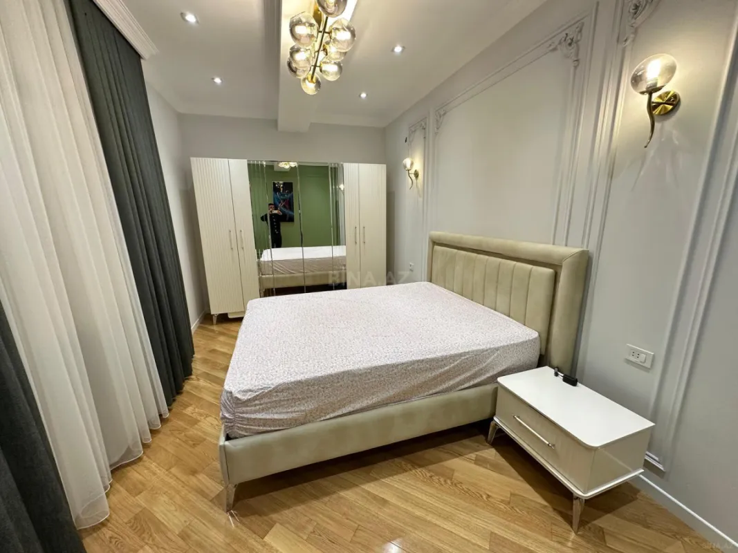 Kirayə verilir 3 otaqlı mənzil 145 m²