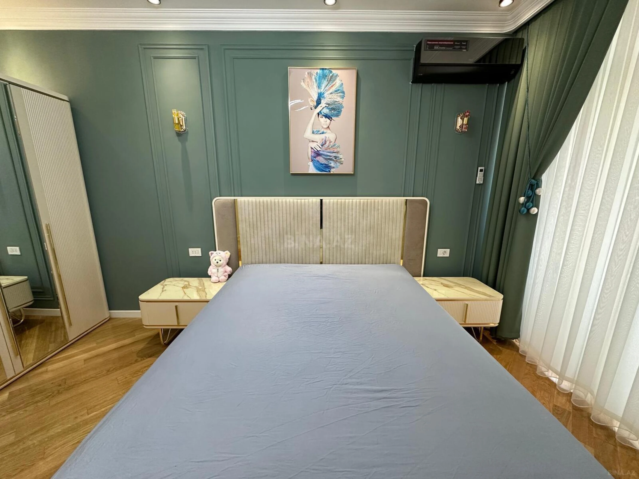 Kirayə verilir 3 otaqlı mənzil 145 m²