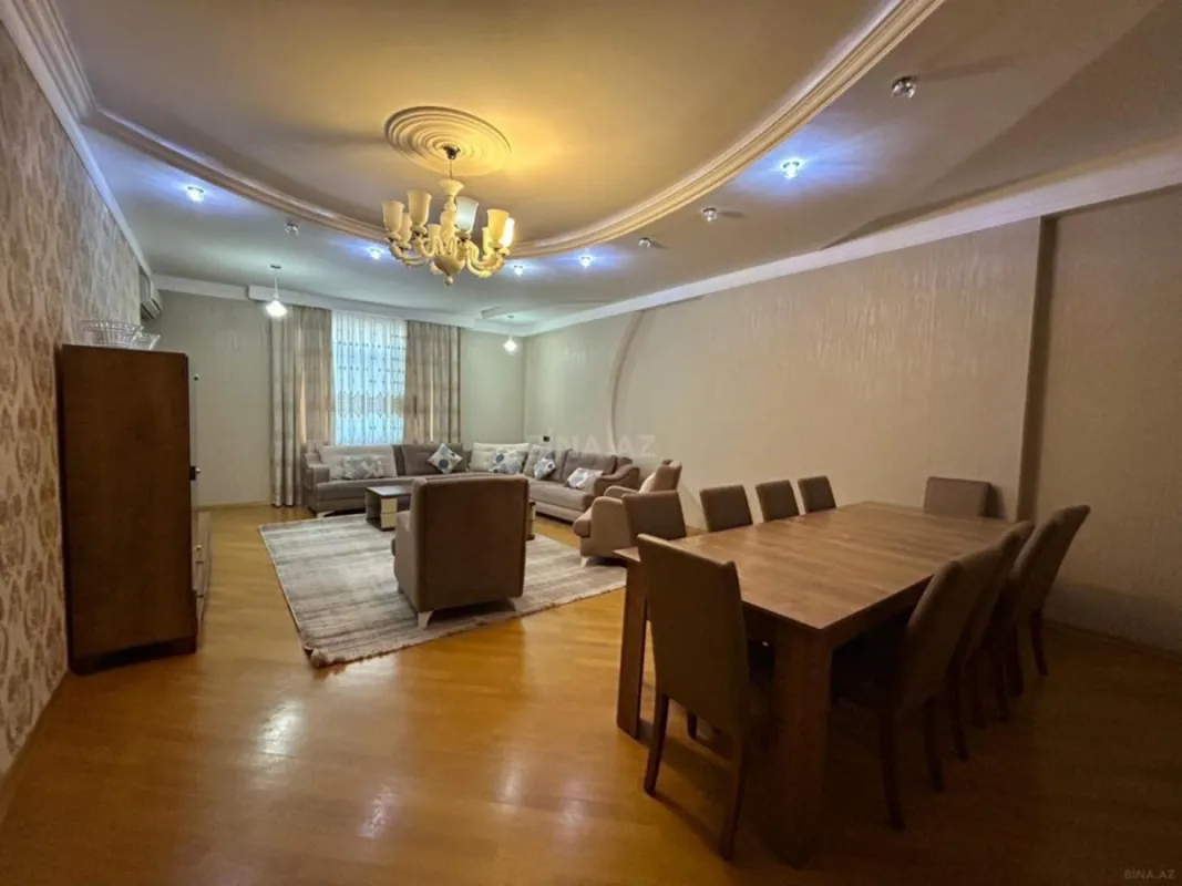 Kirayə verilir 4 otaqlı mənzil 220 m²