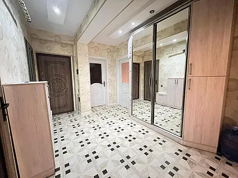 Satılır 3 otaqlı mənzil 100 m²