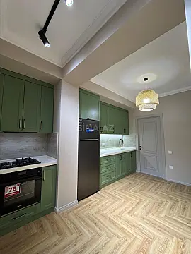 Satılır 2 otaqlı mənzil 77 m²