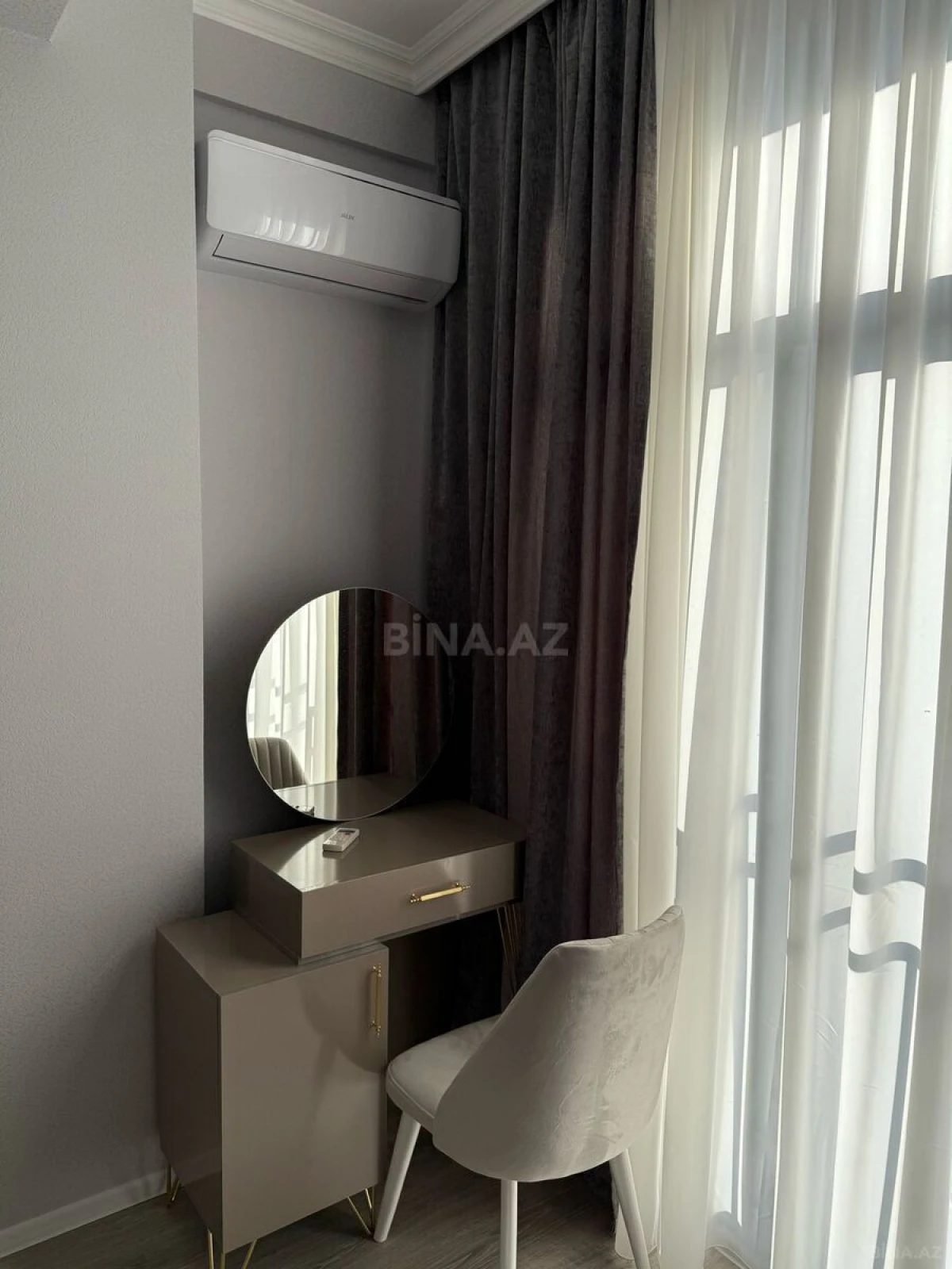 Kirayə verilir 2 otaqlı mənzil 60 m²
