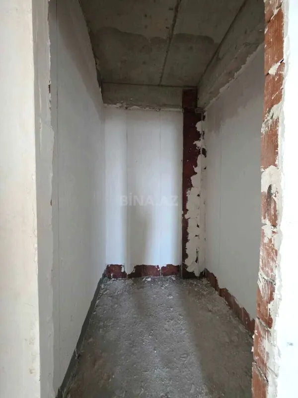 Satılır 3 otaqlı mənzil 135 m²
