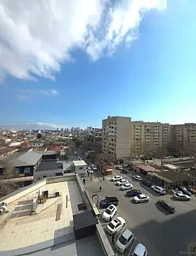 Satılır 3 otaqlı mənzil 135 m²