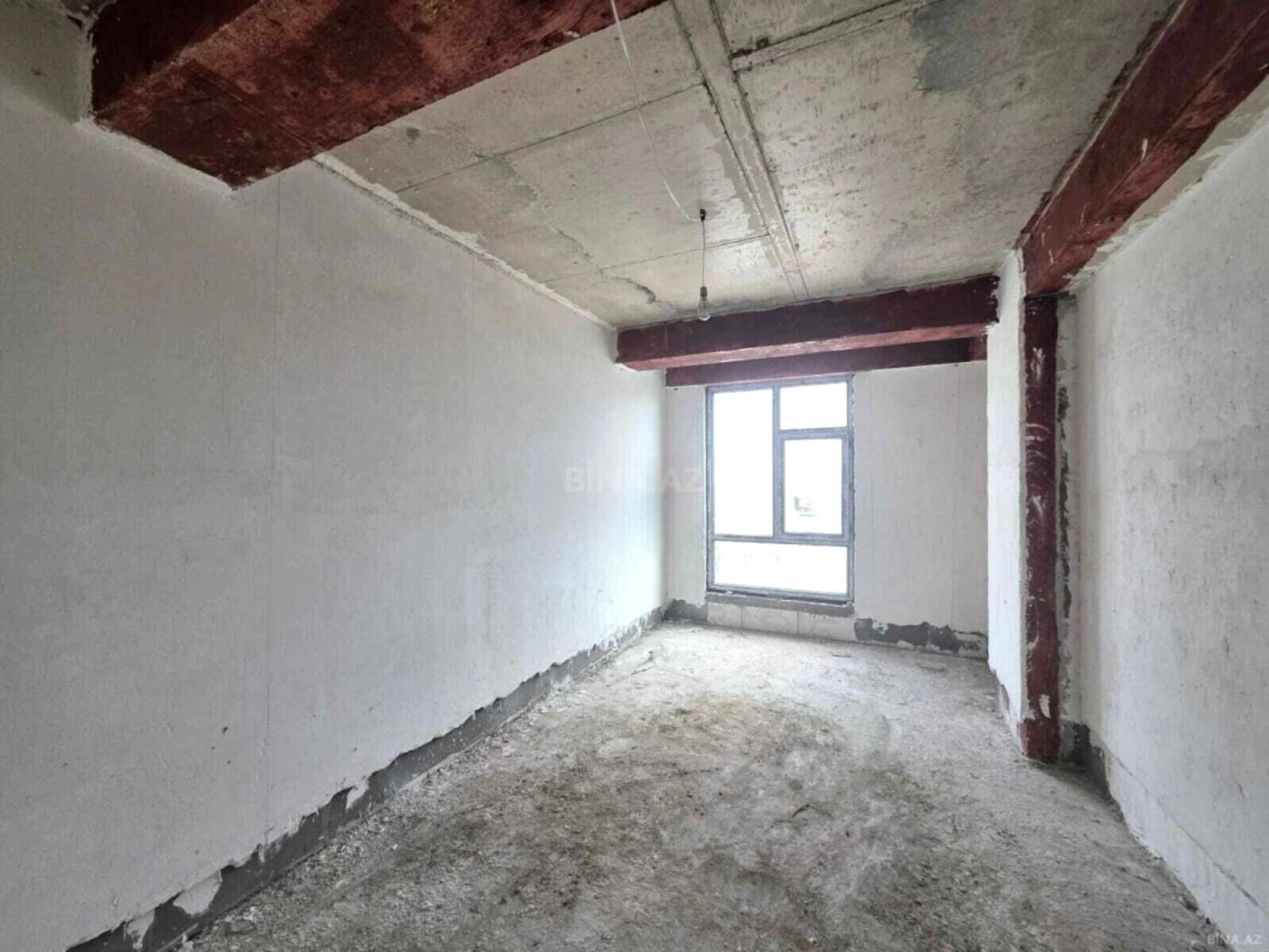 Satılır 3 otaqlı mənzil 135 m²