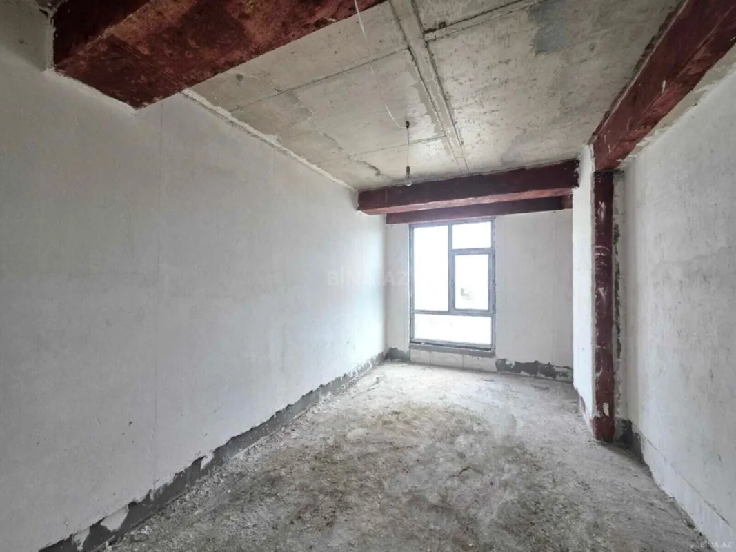 Satılır 3 otaqlı mənzil 135 m²