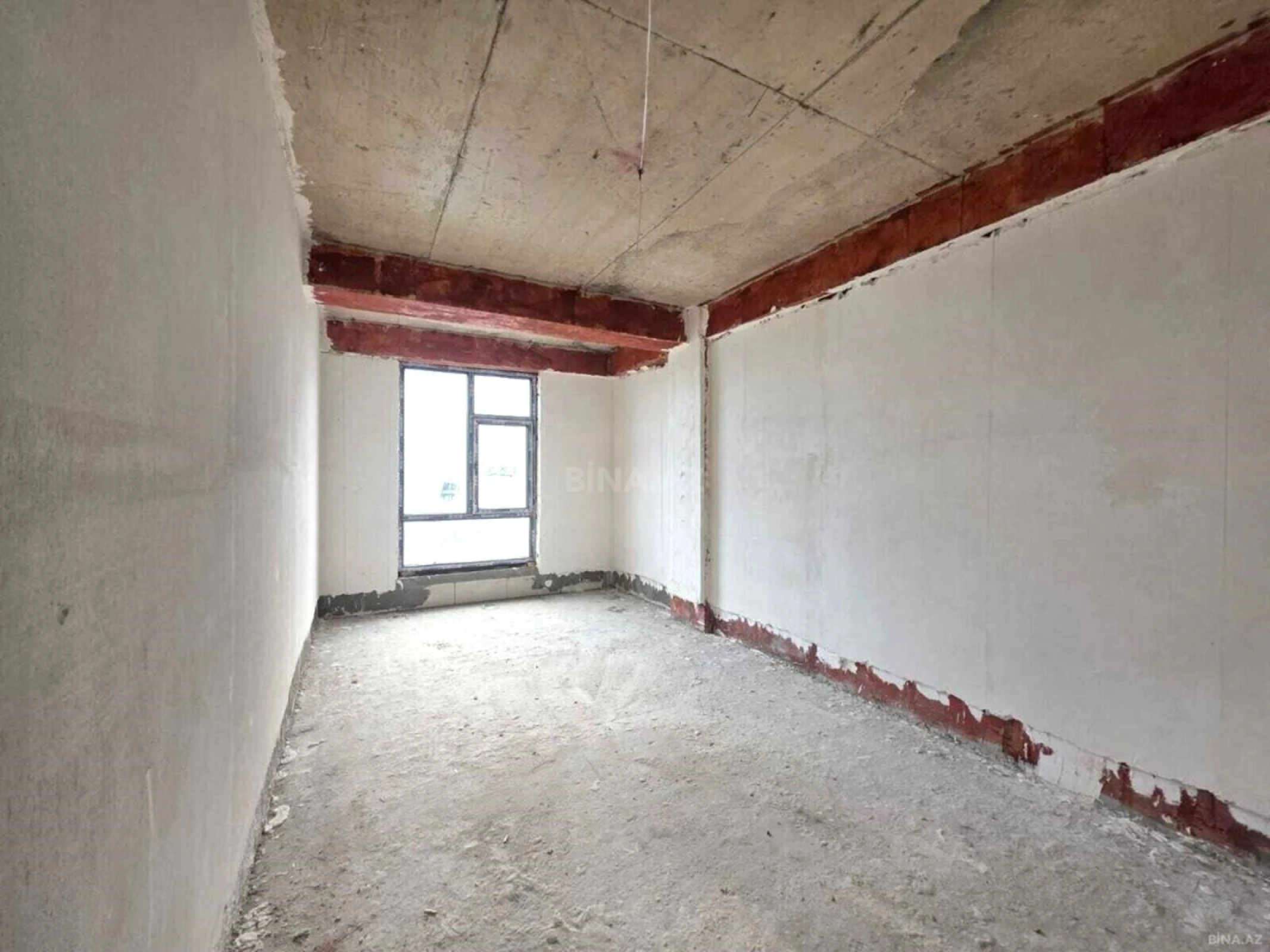 Satılır 3 otaqlı mənzil 135 m²