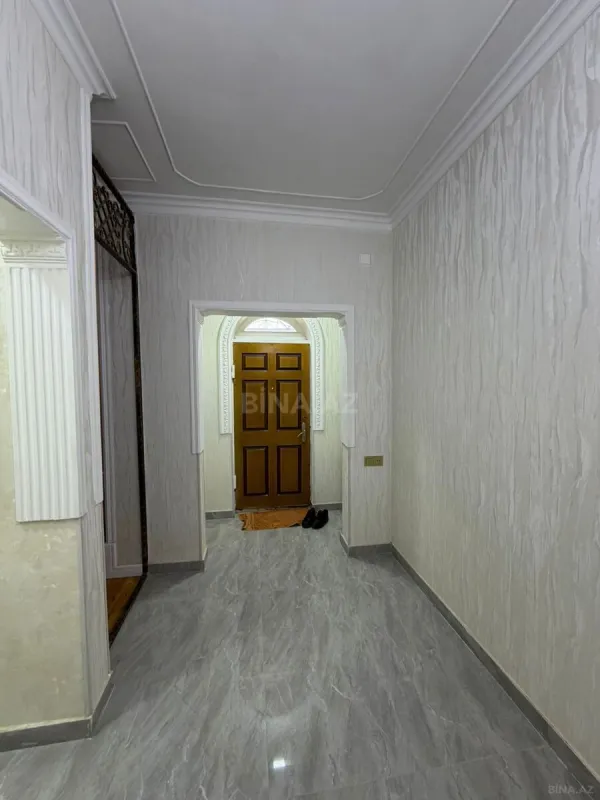 Satılır 7 otaqlı həyət evi 340 m²