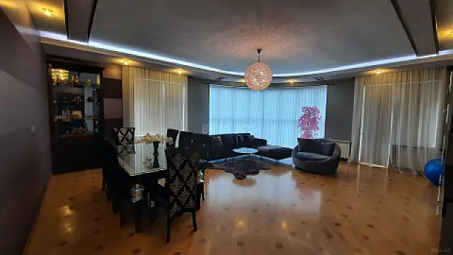Satılır 4 otaqlı mənzil 178 m² — Bakı, Nərimanov 4 otaq 178.00 m²