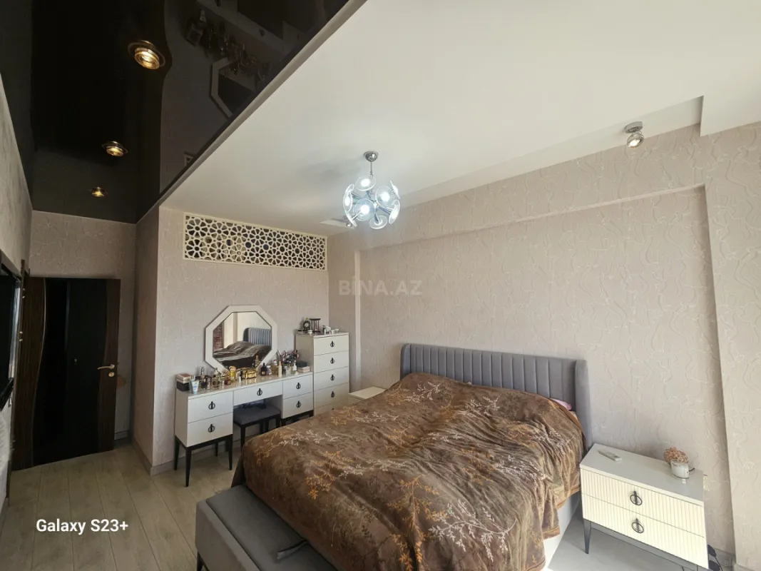 Satılır 2 otaqlı mənzil 88 m²