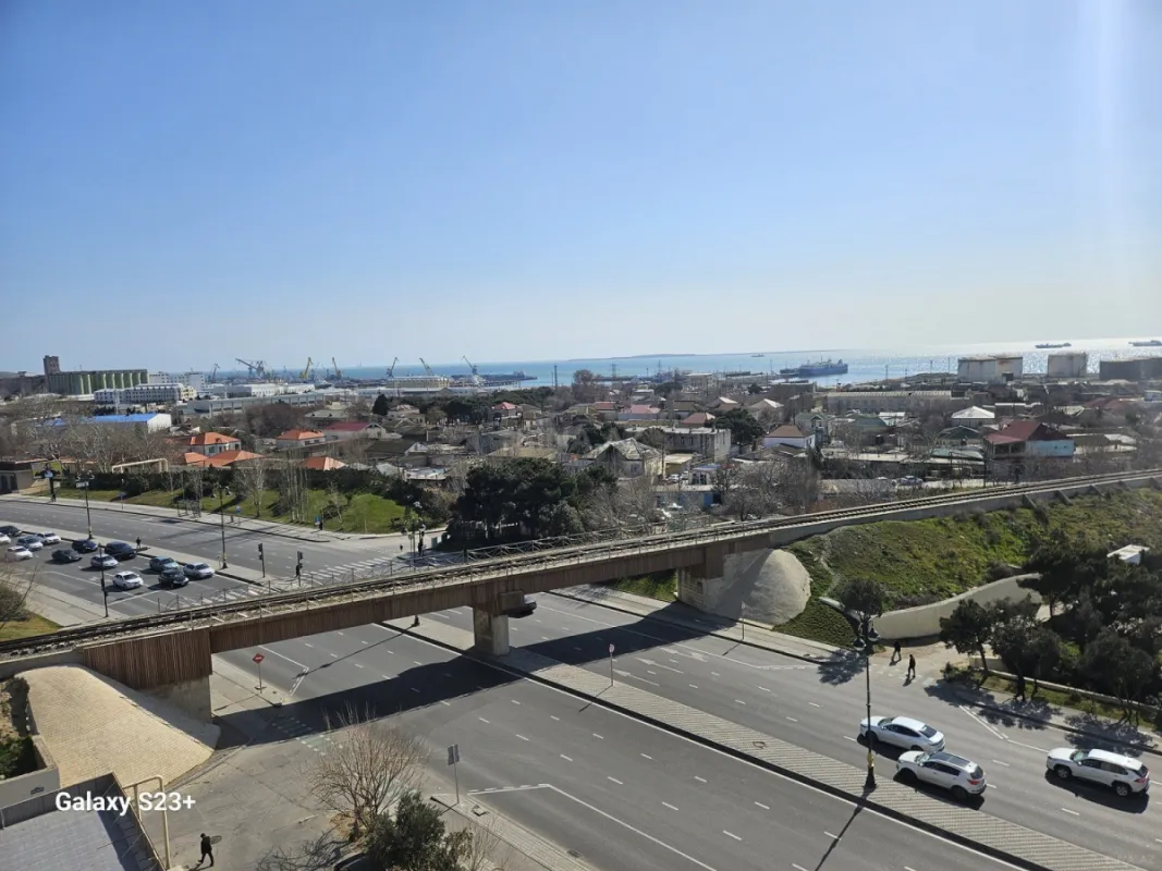 Satılır 2 otaqlı mənzil 88 m²