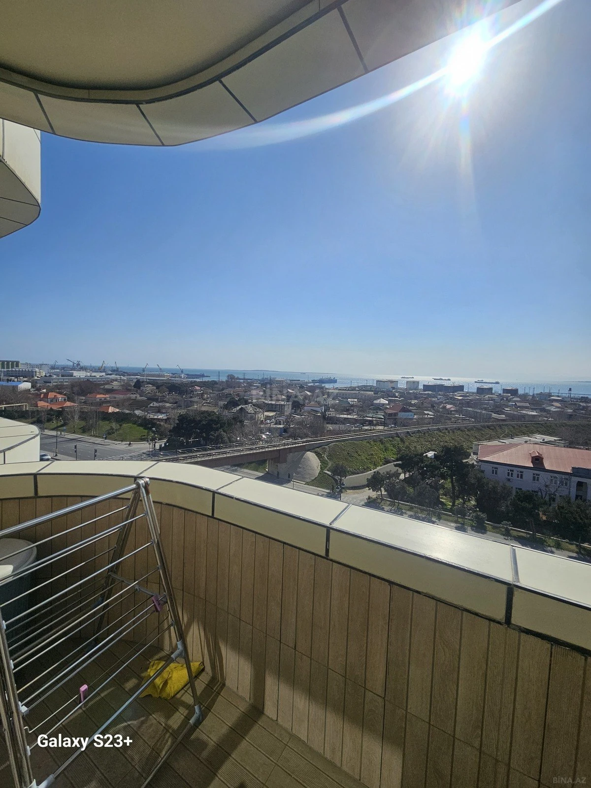 Satılır 2 otaqlı mənzil 88 m²