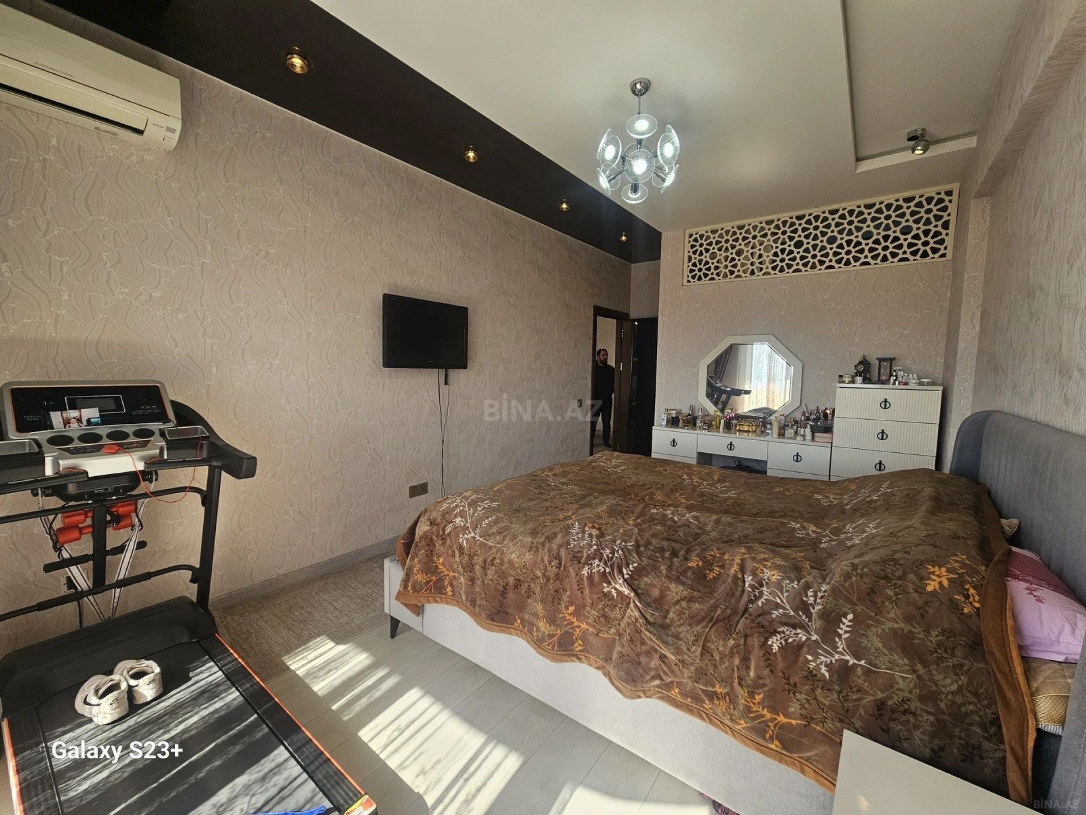 Satılır 2 otaqlı mənzil 88 m²