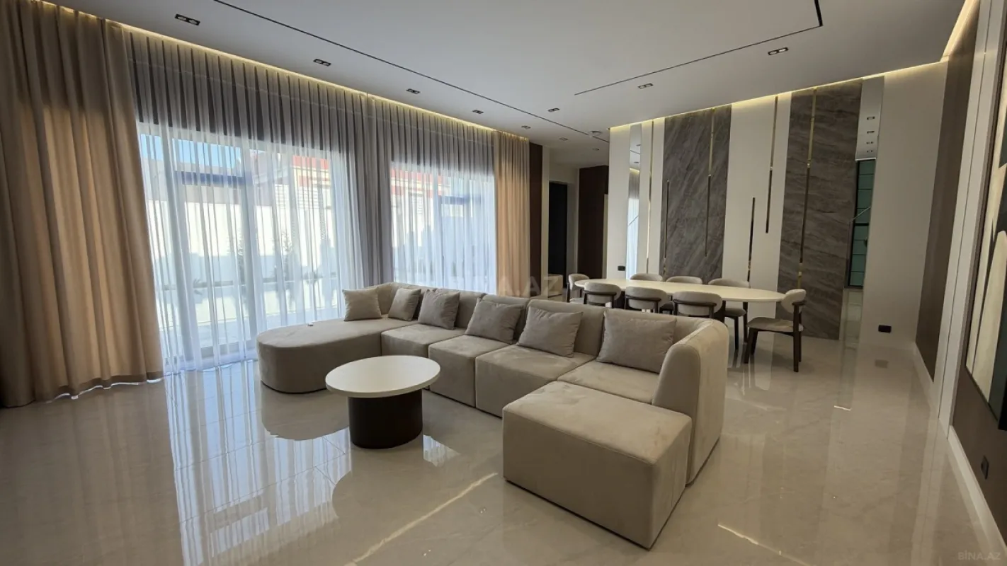 Satılır 5 otaqlı həyət evi 250 m²