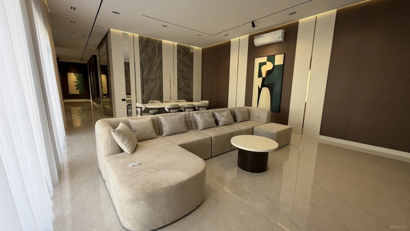 Satılır 5 otaqlı həyət evi 250 m²