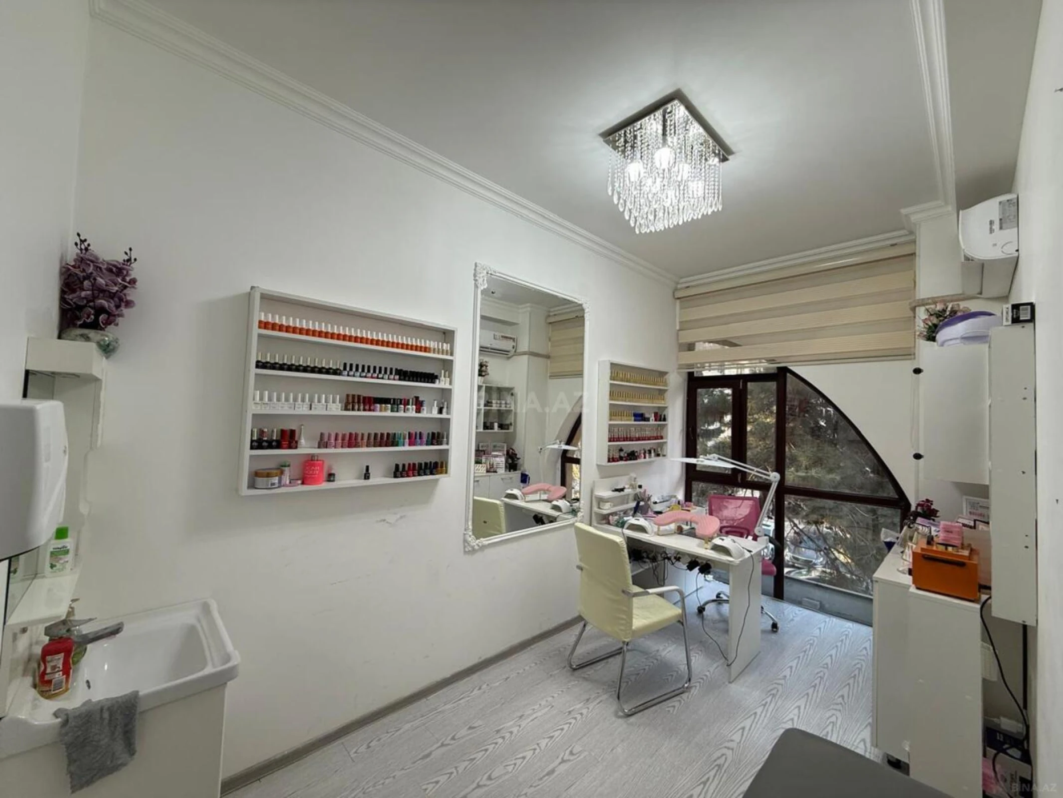 Kirayə verilir obyekt 85 m²