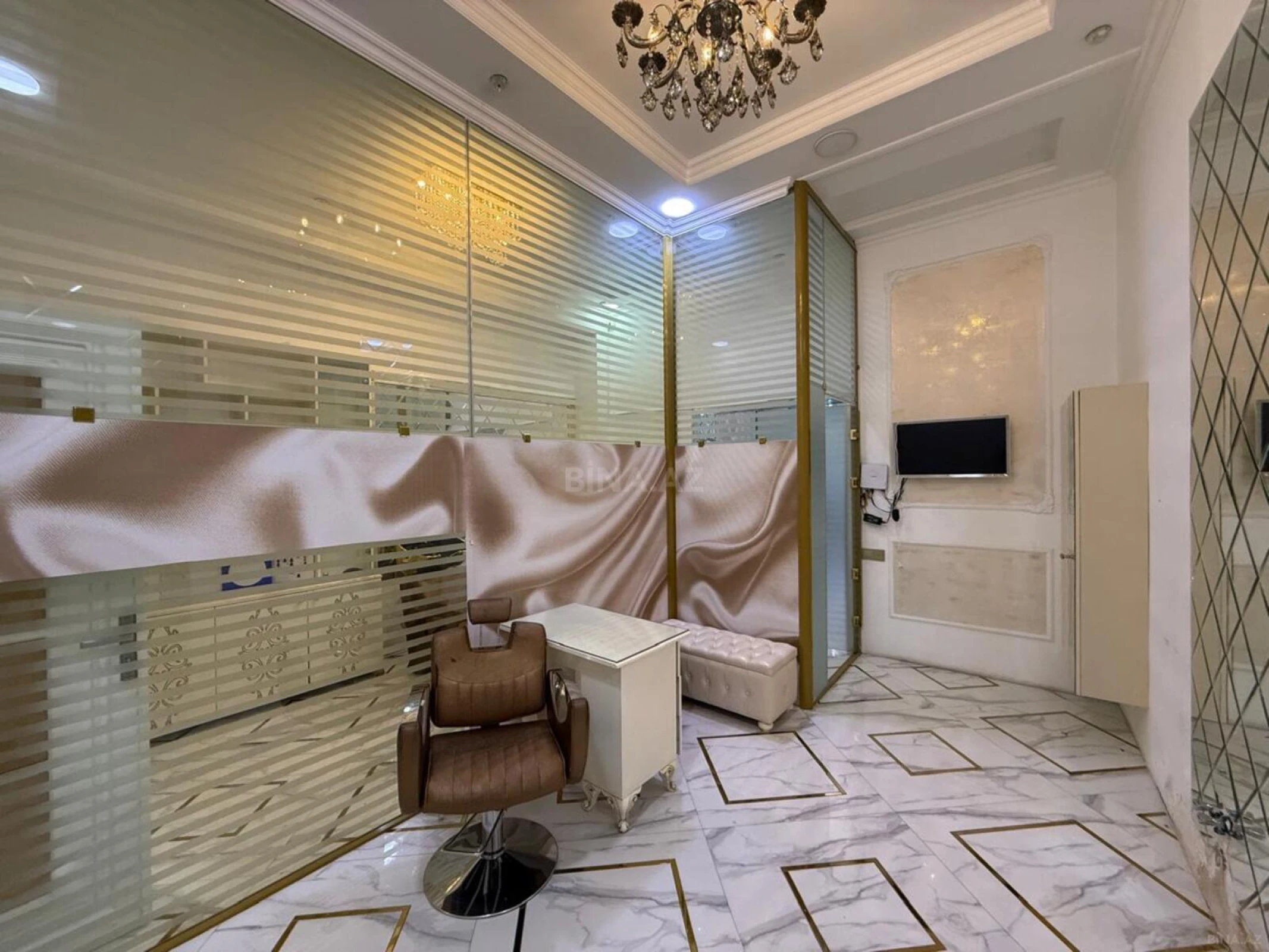 Kirayə verilir obyekt 85 m²