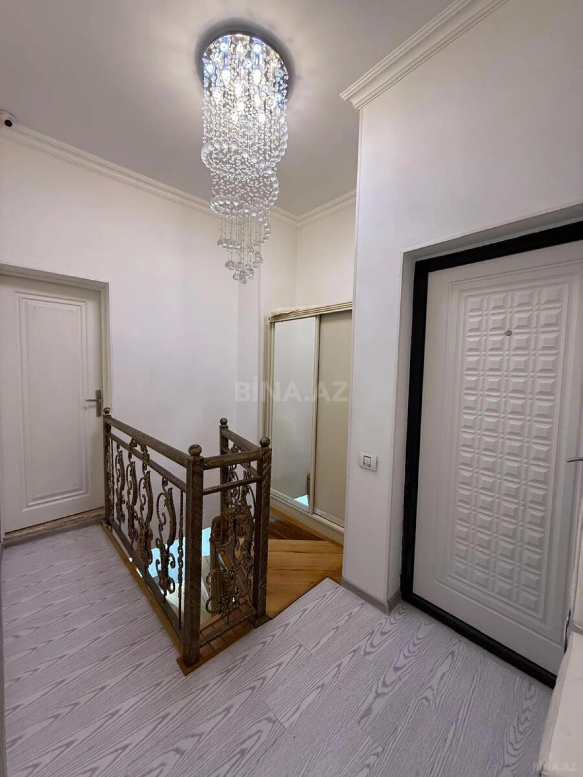 Kirayə verilir obyekt 85 m²