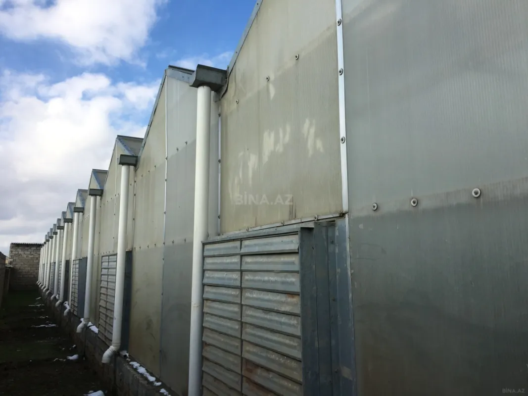 Satılır obyekt 1500 m²