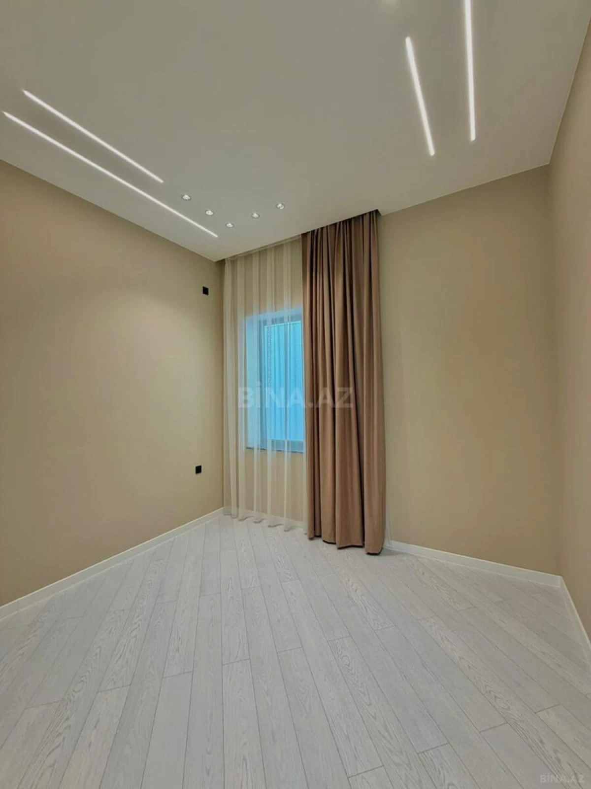 Satılır 4 otaqlı həyət evi 170 m²