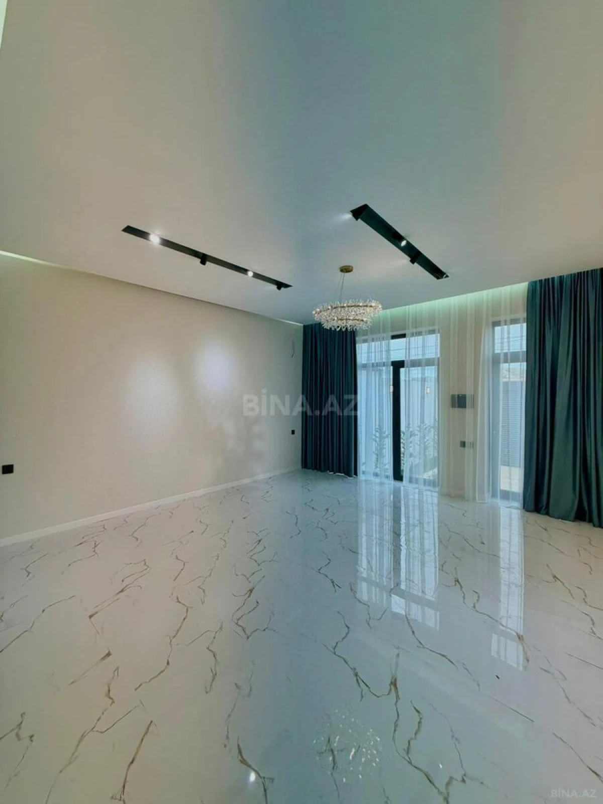 Satılır 4 otaqlı həyət evi 150 m²