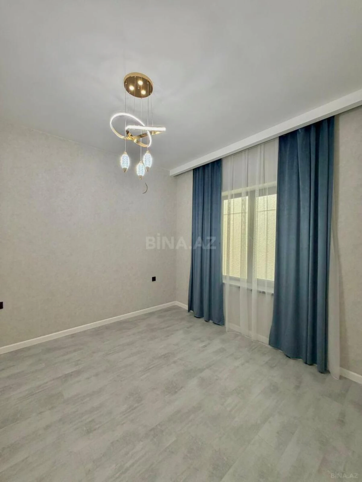 Satılır 4 otaqlı həyət evi 160 m²