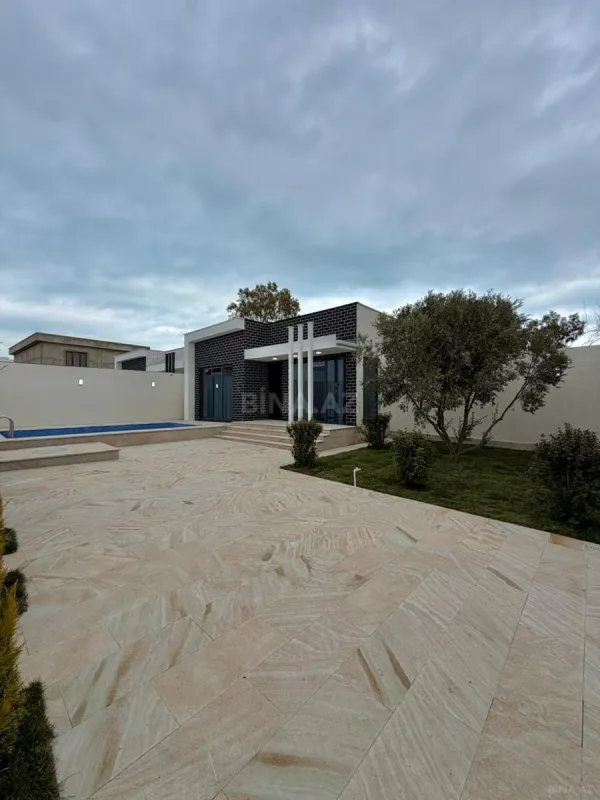 Satılır 4 otaqlı həyət evi 160 m²