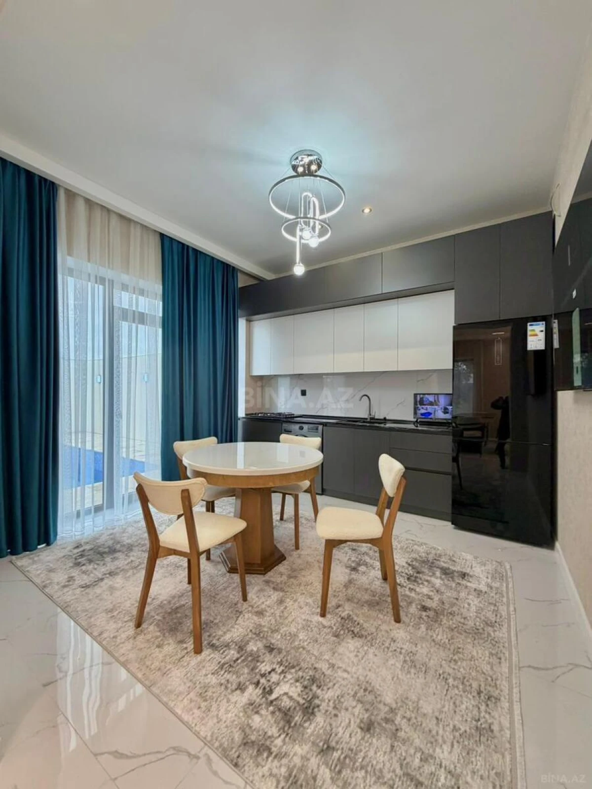 Satılır 4 otaqlı həyət evi 160 m²